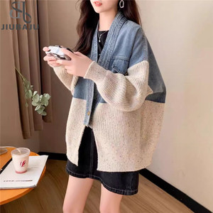Nueva chaqueta de suéter de empalme de mezclilla para <span class=keywords><strong>mujer</strong></span> primavera otoño estilo perezoso suelto diseño de un solo botón abrigo de punto de <span class=keywords><strong>vaquero</strong></span> - Product Image 1