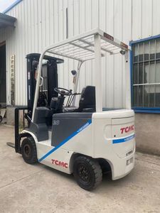 Mini chariot élévateur électrique d'occasion TCM FD20 2 tonnes Original japonais en bon état Prix bas pour la vente de machines de construction - Product Image 6