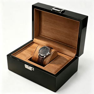 Boîte à montre <span class=keywords><strong>en</strong></span> <span class=keywords><strong>bois</strong></span> massif de luxe, boîte de rangement pour montre <span class=keywords><strong>en</strong></span> <span class=keywords><strong>bois</strong></span> laqué noir piano avec logo personnalisé - Product Image 1