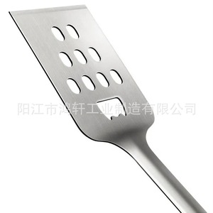 ชุดเครื่องมือบาร์บีคิวสแตนเลส 5 ชิ้น ตะหลิว ส้อม ที่คีบ แปรง สำหรับย่าง ปิ้ง บาร์บีคิว แคมป์ปิ้ง ทำอาหารกลางแจ้ง อุปกรณ์ครัวทนทาน - Product Image 3