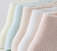 Chaussettes pour bébés et tout-petits Xiangyi, unisexes, blanches, fines, en maille, décontractées, respirantes, antibactériennes, pour l'été, chaussettes pour bébés et enfants