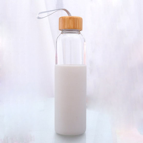 Best BPA-Free Borosilicate Glass Water Bottle with Protective Silicone Sleeve and Bamboo Lid - Dishwasher Safe