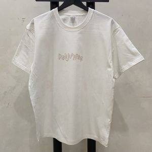 Vêtements pour hommes personnalisés de haute qualité avec impression graphique quotidienne en papier T-shirt à manches courtes Streetwear noir pour hommes - Product Image 3