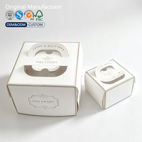 Op maat gemaakte witte kartonnen cakebox met handvat, draagbare geschenkverpakking voor mousse cake, gebak en desserts