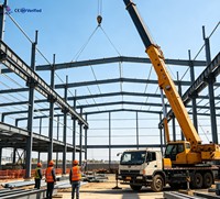 Atelier métallique préfabriqué à portée libre certifié CE, résistant au vent et à la neige, avec plusieurs fenêtres, montage rapide, quai de chargement, entrepôt