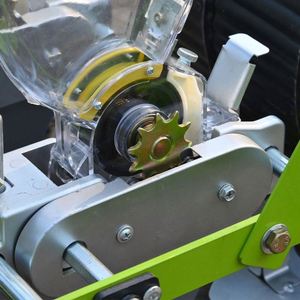 Piantatore di verdure a spinta a mano 2 file di piante agricole di ravanello di cavolo - Product Image 6