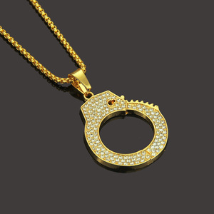 Collar con Colgante Geométrico Hueco Estilo Hiphop de Diseño Único, Superventas 2026, Joyería de Moda para Hombre, Estilo Urbano - Product Image 1