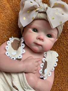 Poupée Bettie Girl de 18 pouces, bouche ouvrable, corps en silicone solide réaliste et anatomiquement correct, nouveau-né flexible - Product Image 6