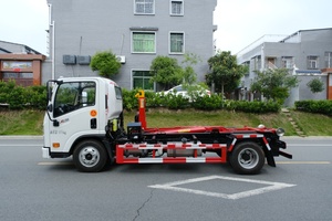 Camion benne basculante Dayun Mini 4x2 avec boîte de vitesses manuelle et pompe pour collecte des déchets - Product Image 4