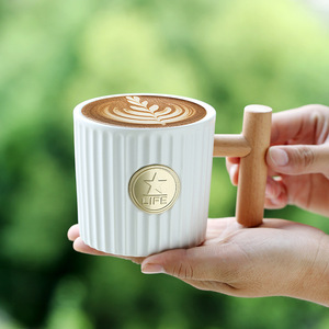 Tasses en céramique avec poignées en bois, design minimaliste en porcelaine, couleur unie, cadeau pour Miss 202408 - Product Image 4