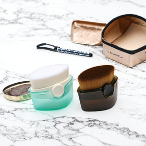 Pinceau plat portable pour le visage, idéal pour le fond de teint, le correcteur et les masques faciaux – Outil de beauté naturel très demandé - Product Image 3