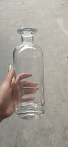 Bouteille de liqueur en verre avec bouchon en liège, 500ml <span class=keywords><strong>700ml</strong></span> 750ml 1000ml, Mini bulle vide pour boisson, vin, Whisky, spiritueux, Vodka, prix d'usine, personnalisé - Product Image 4