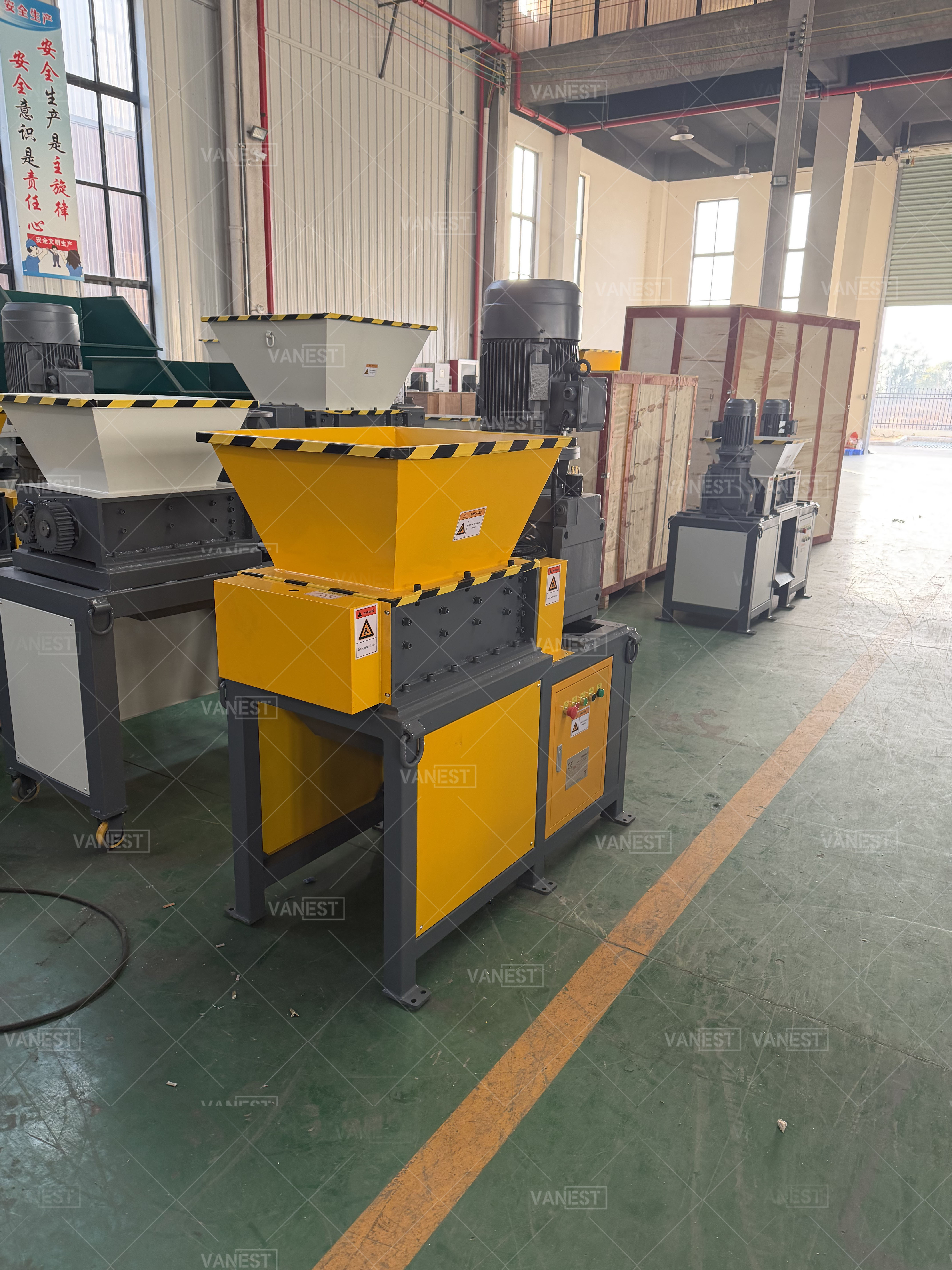 VANEST Lightweight Waste Fabric Shredder Machine Single Shaft Textile Scrap Powerful Cutting and Steady Operation Industrial