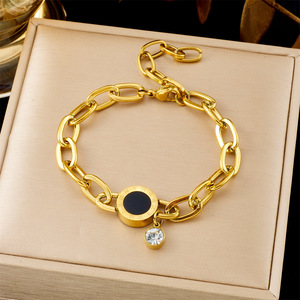 Pulsera MW 2025 Vintage de Zirconia, Chapada en Oro de 18K, de Acero Inoxidable, con Forma de Corazón, Números Romanos, Cuadrado, Cinco Flores y Estrella - Product Image 6