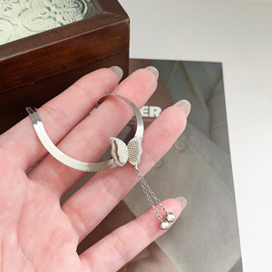 Collar de Plata de Ley S925 Yinruitai con Diseño de Mariposa y Borla, Cadena para Clavícula, Simple y Lujoso, para Uso Diario - Product Image 1
