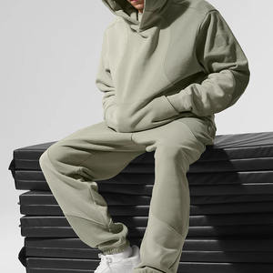 Sweatshirts à capuche pour hommes avec logo brodé Sweatshirts à capuche personnalisés en polyester uni Streetwear pour hommes - Product Image 4