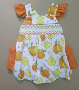 Combinaison smockée d'été pour bébé fille, imprimé agrumes orange vif, manches à volants, barboteuse bulle, tenue de vacances pour tout-petit - Product Image 1