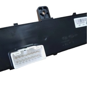 ฮุนได 88540F2100 สวิตช์ยกกระจกหน้าต่างด้านหน้าซ้าย อะไหล่เปลี่ยนเบาะไฟฟ้า พลาสติก ใหม่ - Product Image 1