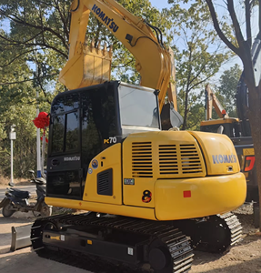 Mini pelleteuses d'occasion PC70-8 sur chenilles Komatsu du Japon et PC55MR PC 60 à vendre - Product Image 2