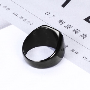 Bague Guitare Rock en Acier Inoxydable Noir 18MM Design Géométrique Bijou Unisexe Tendance Cadeau - Product Image 2