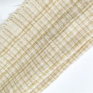 Новинка 2026 года: высококачественная полиэстеровая твидовая ткань оптом, желтая твидовая ткань в клетку для подарков ко Дню святого Валентина - Product Image 2