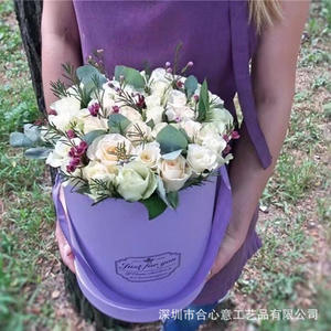<span class=keywords><strong>Seau</strong></span> à fleurs rond de grande taille prêt à l'emploi boîte à fleurs ensemble de trois pièces bouquet cartable <span class=keywords><strong>seau</strong></span> à fleurs cylindrique en stock du fabricant - Product Image 4
