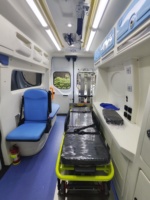 Ambulance ICU FORD V362 4x2 à essence avec boîte de vitesses automatique 9AT, design extérieur et intérieur de dernière génération