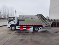 Camion à ordures Dongfeng 4X2 7,5 m³ avec compacteur, transmission manuelle, moteur diesel Euro 4 pour le transport urbain des déchets