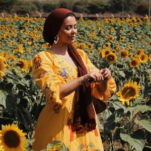 شالات وحجابات نسائية فاخرة من الكريب والحرير الصناعي والفسكوز، بتصميم مجعّد ولون سادة، أوشحة بوليستر مسامية - لموسم الربيع - Product Image 3