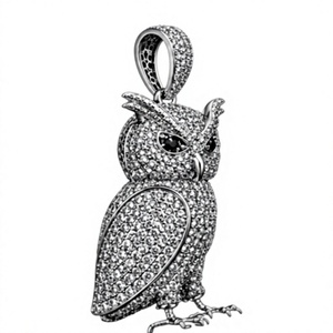Pendentif Breloque Hibou en Moissanite Taille Ovale, Plaqué Or 18K, Tonalité Argent, Bijou Animalier, Cadeau pour Anniversaire de Mariage Classique - Product Image 3