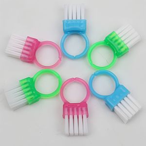 Mini brosse à ongles en forme d'anneau, manche en plastique PP, poils plats, largeur 15 mm, pour usage domestique - Product Image 3