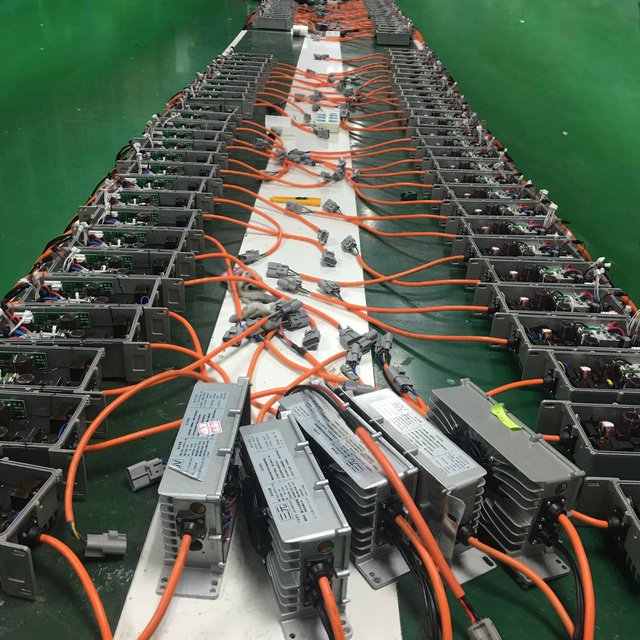 2025 Waterproof IP67 12v 24v 30A Lithium Lifepo4 Battery Charger 48v 72v for Scooter Bicycle