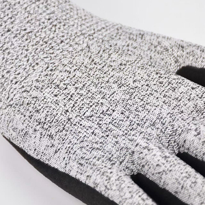 कस्टम लोगो 13-गेज कट प्रतिरोधी दस्ताने स्तर 5 सुरक्षा और तेल प्रतिरोधी रेतीला कोटिंग के साथ - Product Image 4