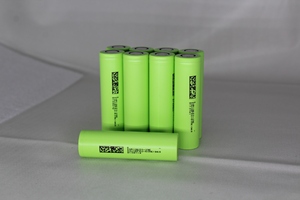 Vente directe d'usine, batterie au lithium Dmegc 18650, 3,7 V, 2900 mAh, batterie 18650 Li-ion 2900 mAh, cellule de batterie rechargeable - Product Image 3