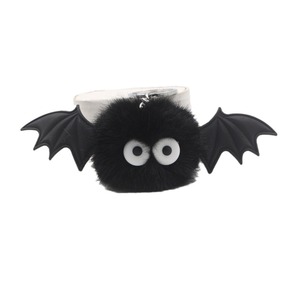 LLavero con colgante de peluche de Diablo y murciélago de Halloween para mujeres, hombres, niños, llavero encantador, mochila, bolsa, accesorios, regalos para amigos - Product Image 1