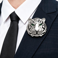 Broche Tigre Rétro de Luxe en Strass - Épinglette Personnalisée en Émail pour Costumes Hommes, Vente en Gros Directe Usine