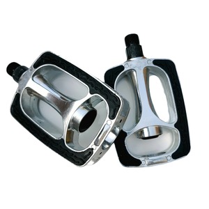 Pédales de vélo en aluminium, roulement à billes argenté, couverture en caoutchouc antidérapante, multi-usages - Product Image 5