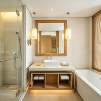 Ensemble de mobilier FF&E pour hôtel de villégiature tropicale : lit de chambre, meuble-lavabo de salle de bain, design moderne, meubles sur mesure en contreplaqué pour chambre d'hôtel