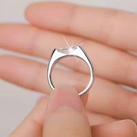 Vente en gros Bague de couple en argent sterling 925 Bijoux fins Bague de fiançailles en diamant Moissanite oeil de cheval 1carat pour femme
