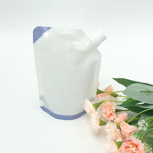 Impression personnalisée 550ml Emballage en plastique PE écologique Sac thermoscellé Pochette debout avec bec verseur pour liquide - Product Image 6