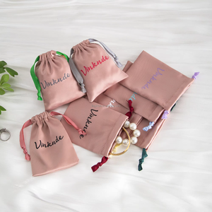 Exquisito Contenedor de Joyería de Terciopelo de Seda Rosa de 9*12cm, Bolsa Antipolvo Densa con Cordón para Pulseras y Anillos, Embalaje con Cinta - Product Image 1