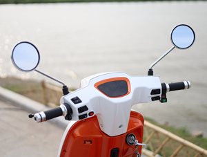 Motocicleta Urbana EEC Más Vendida, Motocicleta Eléctrica con Batería de 3000W y 72V - Product Image 2