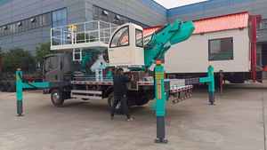 Nacelle élévatrice Isuzu 4x2 montée sur véhicule avec benne, neuve, plateforme de travail en hauteur, diesel, transmission manuelle - Product Image 6