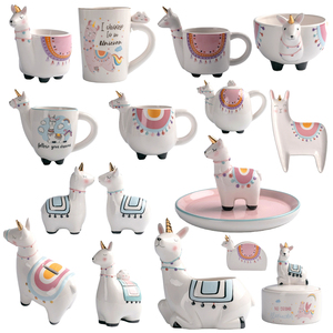 Taza de Café de Cerámica con Diseño de Murciélago - 14oz Pintada a Mano, Solo Personalizada - Product Image 2