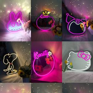กระจกแต่งหน้า Hello Kitty พร้อมไฟ LED แบบ USB นีออน ตกแต่งบ้าน สร้างบรรยากาศน่ารัก รูปทรงคิตตี้ พร้อมไฟ LED - Product Image 2
