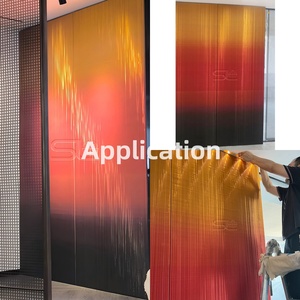 Chroma-Veil đầy màu sắc kim loại vải cho mô hình đường băng trang trí và sôi động riêng tư Màn hình Giải pháp - Product Image 4