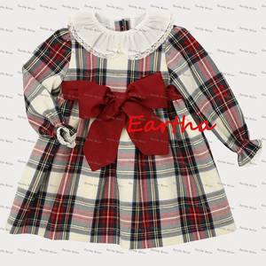 Tenues assorties pour sœurs en flanelle écossaise à carreaux pour les fêtes de Noël, robe en dentelle pour filles, vente en gros de barboteuses pour bébés filles - Product Image 2