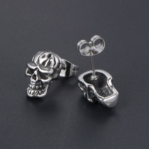 Pendientes con forma de calavera, joyería de moda para hombre de acero de titanio CF004 - Product Image 4