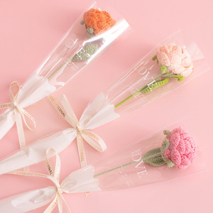 ดอกกุหลาบ คาร์เนชั่น ทิวลิป ดอกไม้ประดิษฐ์ ช่อดอกไม้ขนาดเล็ก บรรจุภัณฑ์ไหมพรมถักมือ ของขวัญพืชตกแต่ง - Product Image 3