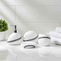 Set Aksesoris Kamar Mandi Resin Putih 4 Buah Modern - Desain Garis Bergelombang Hitam Artistik Minimalis untuk Dekorasi Hotel dan Rumah Mewah